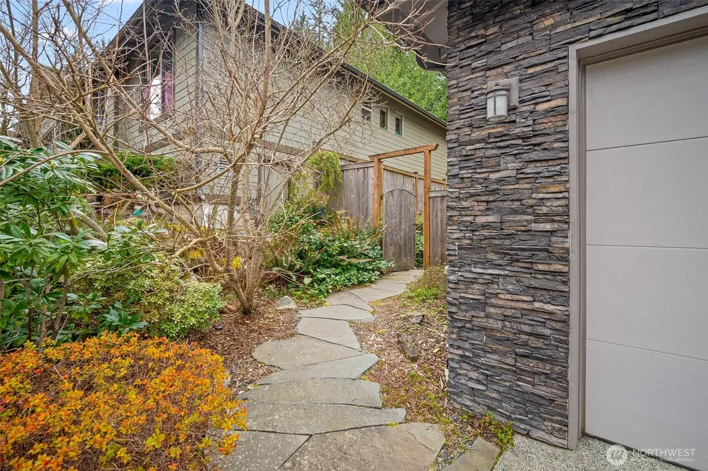 1125 Birch Falls Drive Bellingham WA 98229