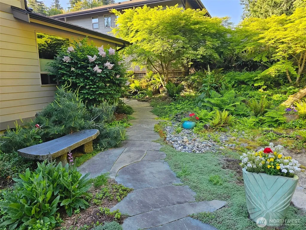 1125 Birch Falls Drive Bellingham WA 98229