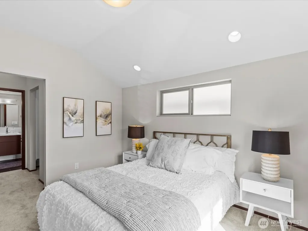 3038 61st Avenue SW Seattle WA 98116