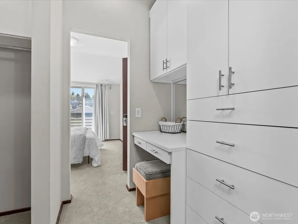 3038 61st Avenue SW Seattle WA 98116