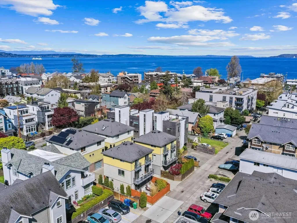 3038 61st Avenue SW Seattle WA 98116