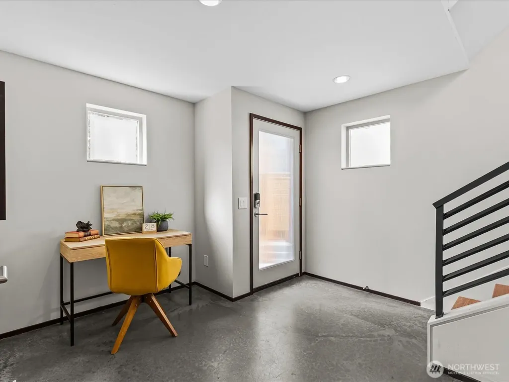 3038 61st Avenue SW Seattle WA 98116
