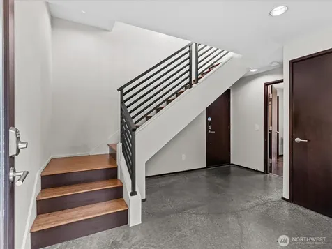 3038 61st Avenue SW Seattle WA 98116