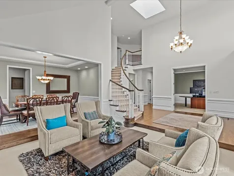 2441 278th Court SE Sammamish WA 98075