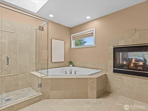 2441 278th Court SE Sammamish WA 98075