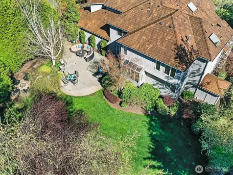 2441 278th Court SE Sammamish WA 98075
