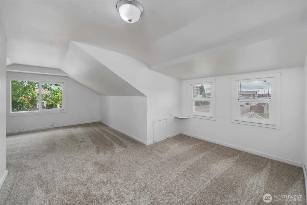 3802 Ainsworth Avenue Tacoma WA 98418