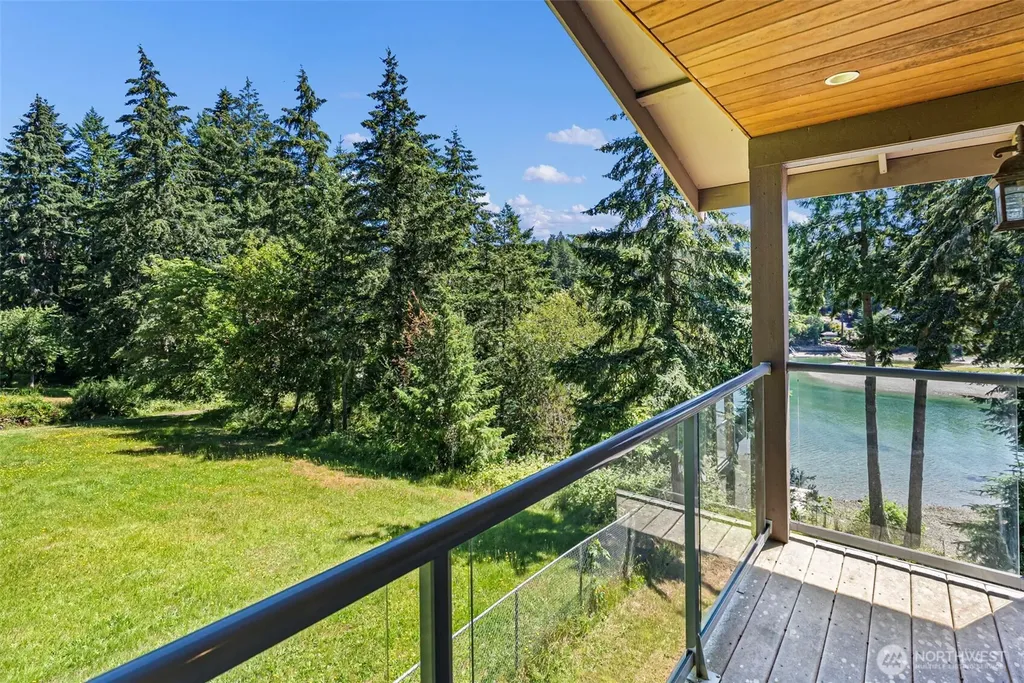 9012 146th Avenue NW Lakebay WA 98349