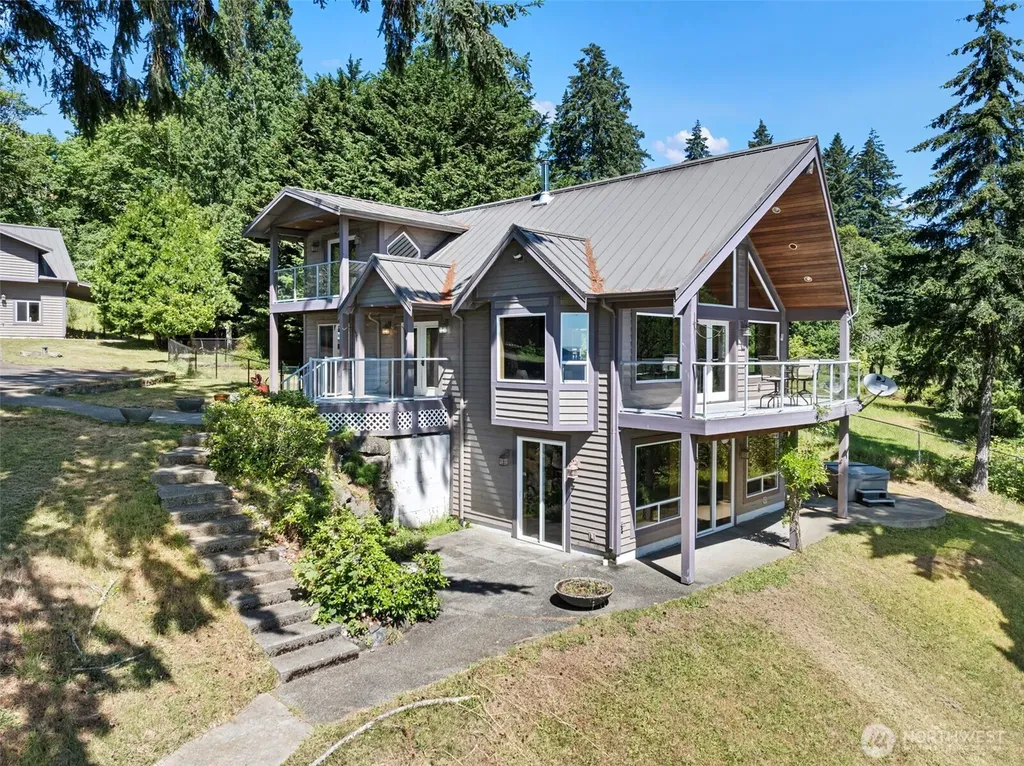 9012 146th Avenue NW Lakebay WA 98349