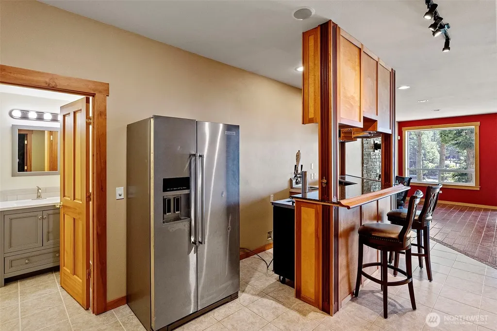 9012 146th Avenue NW Lakebay WA 98349