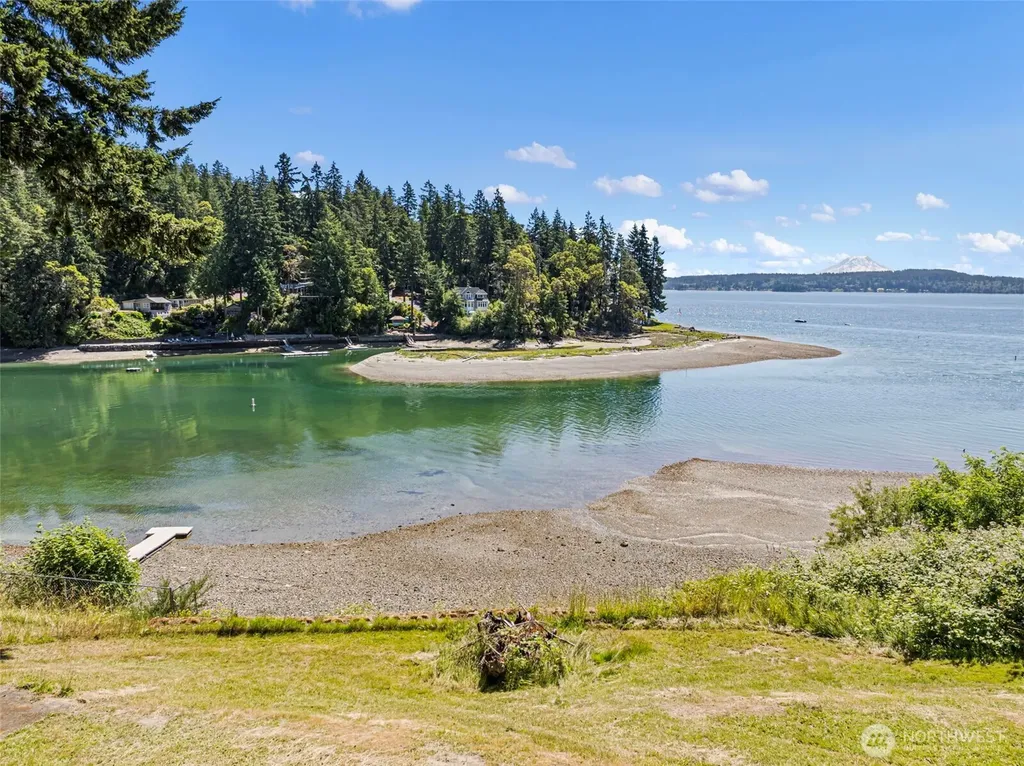 9012 146th Avenue NW Lakebay WA 98349