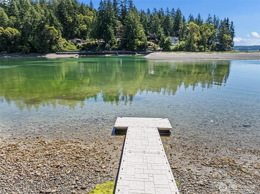 9012 146th Avenue NW Lakebay WA 98349