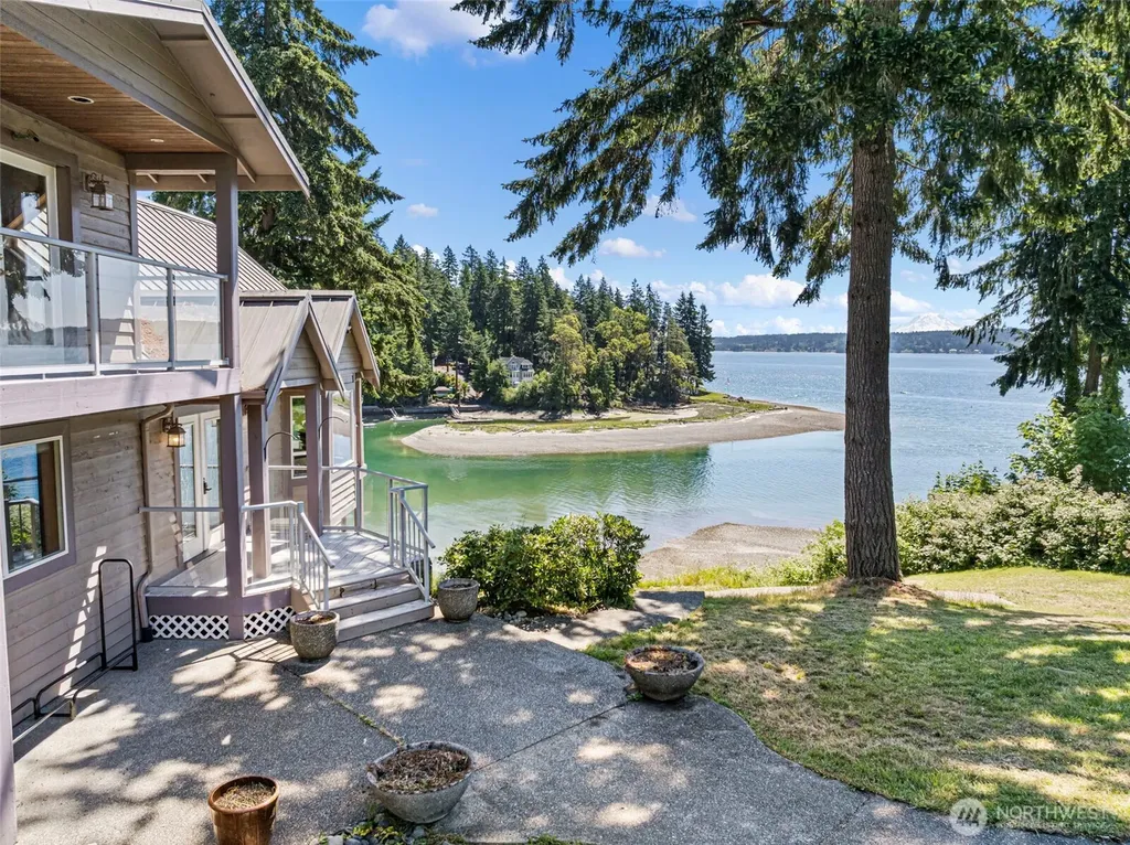 9012 146th Avenue NW Lakebay WA 98349