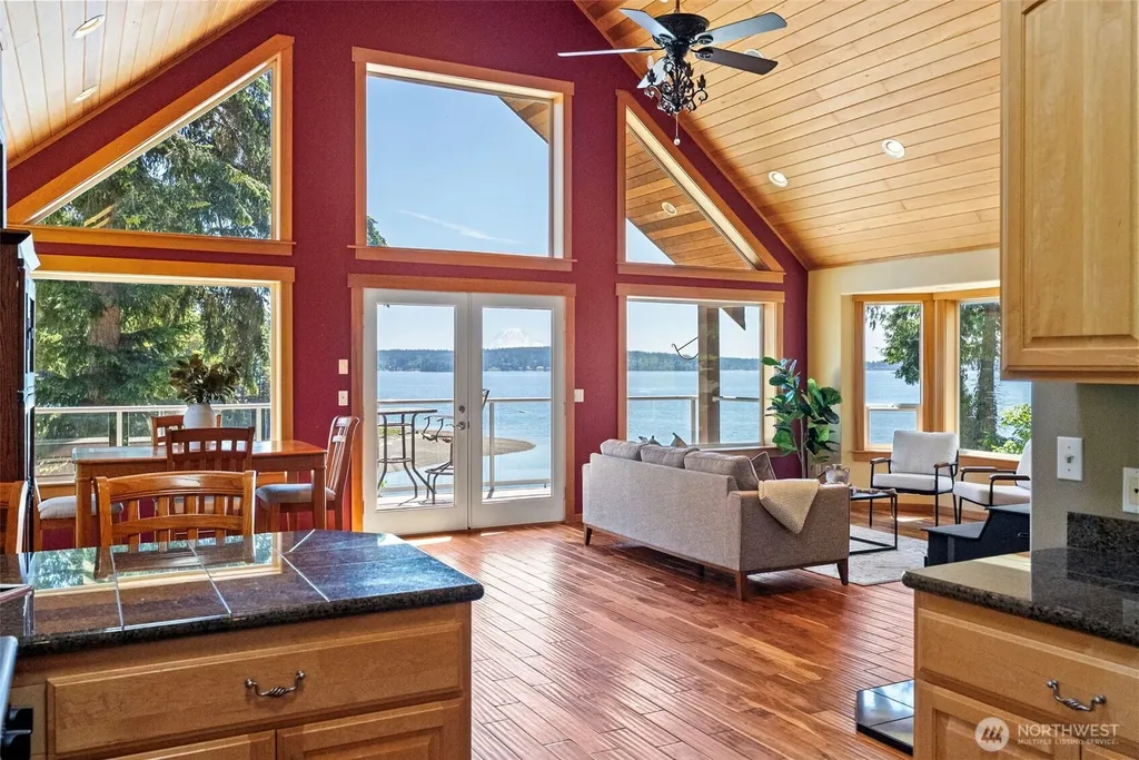 9012 146th Avenue NW Lakebay WA 98349