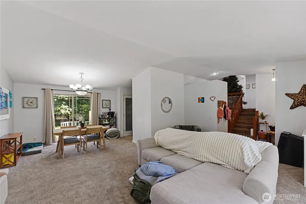 901 153rd Place SW Lynnwood WA 98087