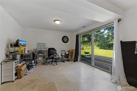 901 153rd Place SW Lynnwood WA 98087