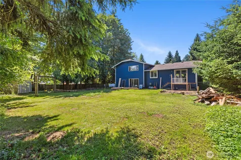 901 153rd Place SW Lynnwood WA 98087
