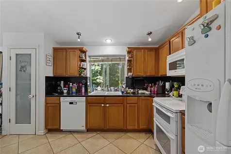 901 153rd Place SW Lynnwood WA 98087