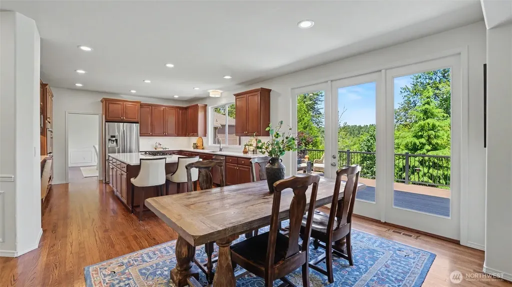 24128 NE 1st Place Sammamish WA 98074