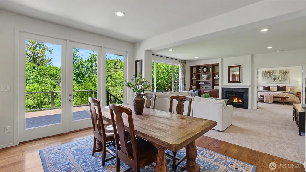 24128 NE 1st Place Sammamish WA 98074