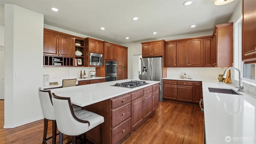 24128 NE 1st Place Sammamish WA 98074