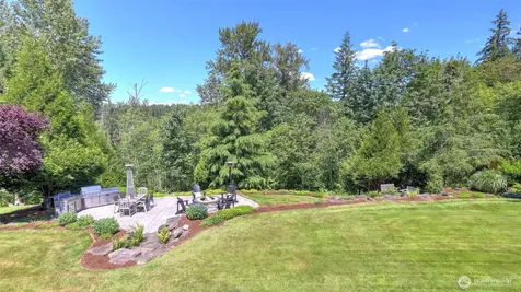 24128 NE 1st Place Sammamish WA 98074