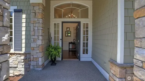 24128 NE 1st Place Sammamish WA 98074
