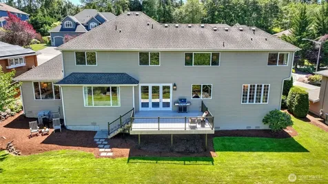 24128 NE 1st Place Sammamish WA 98074