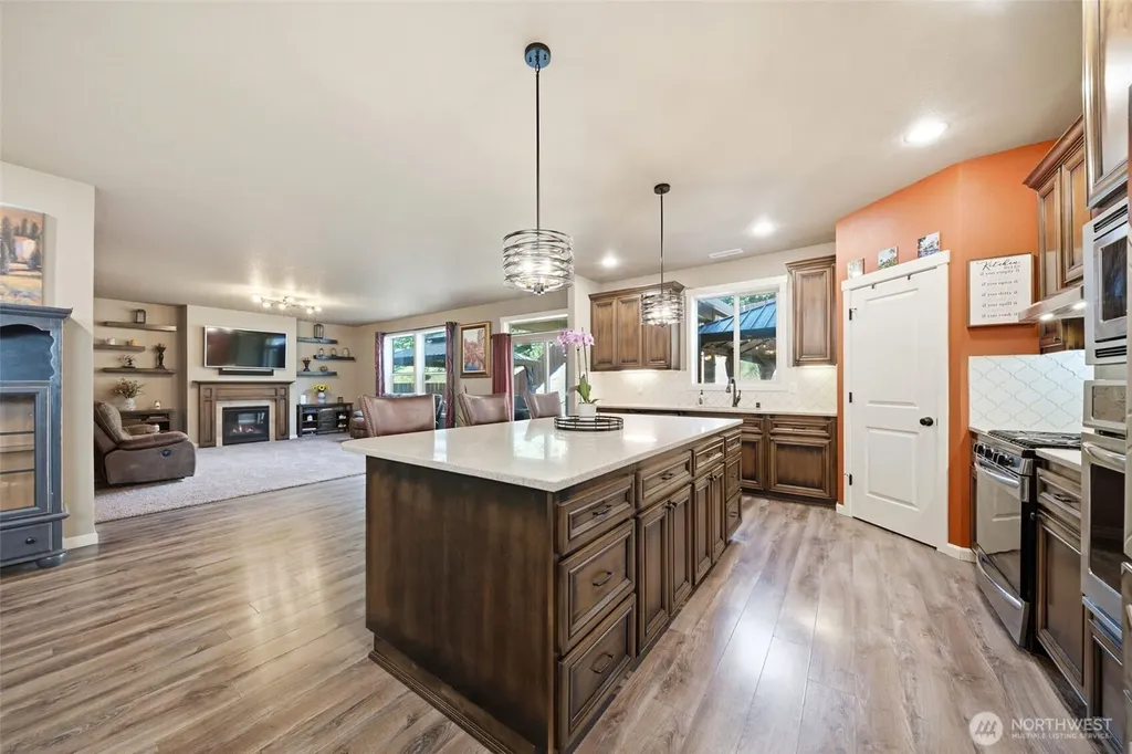 406 Stone Park Kalama WA 98625