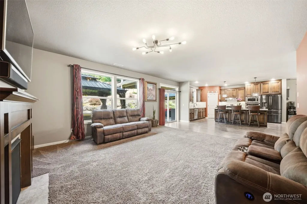 406 Stone Park Kalama WA 98625