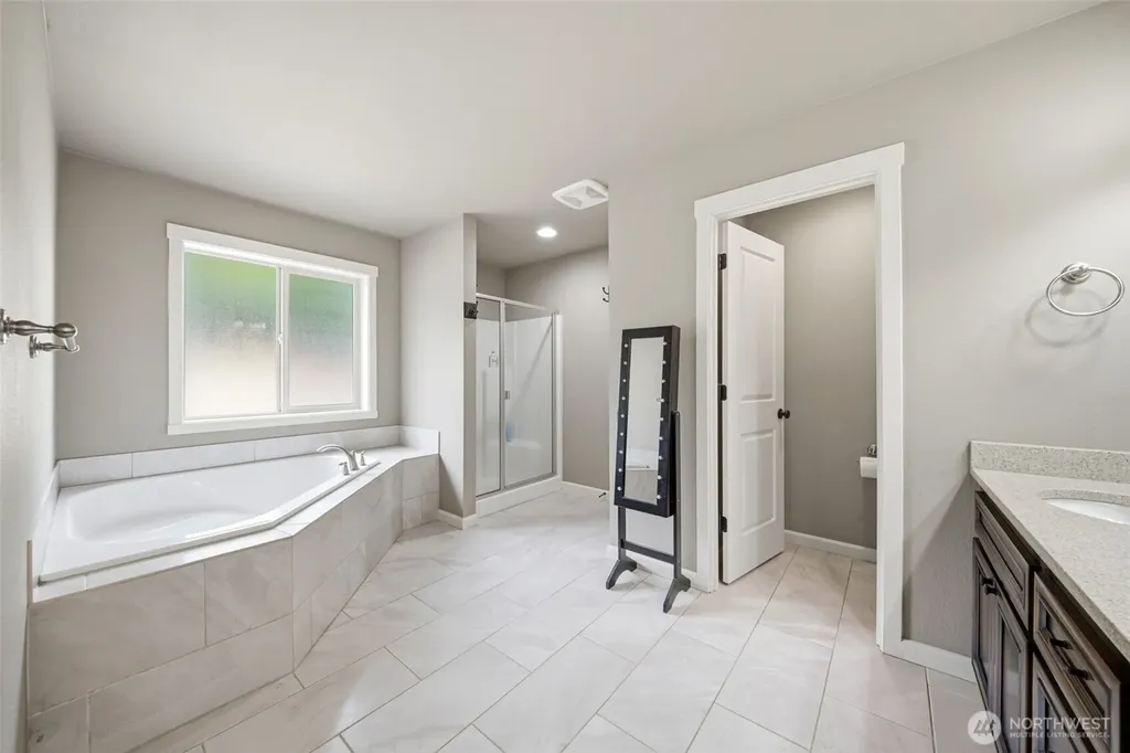 406 Stone Park Kalama WA 98625