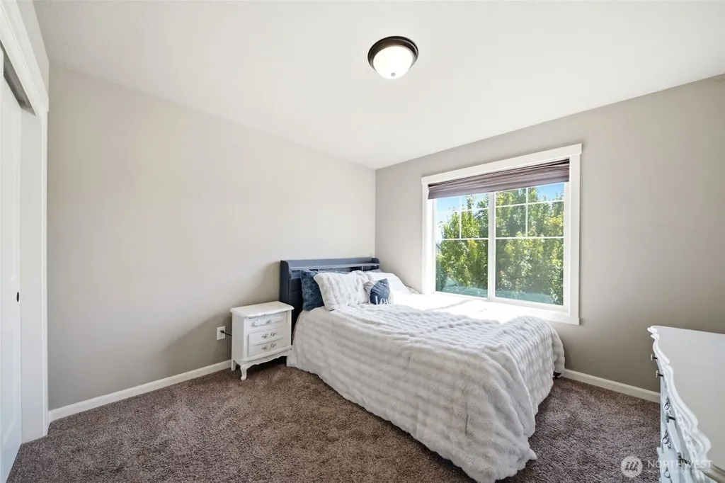 406 Stone Park Kalama WA 98625