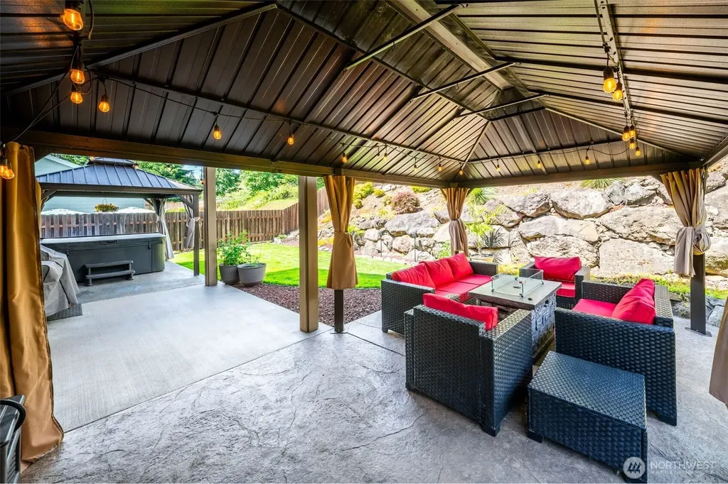 406 Stone Park Kalama WA 98625