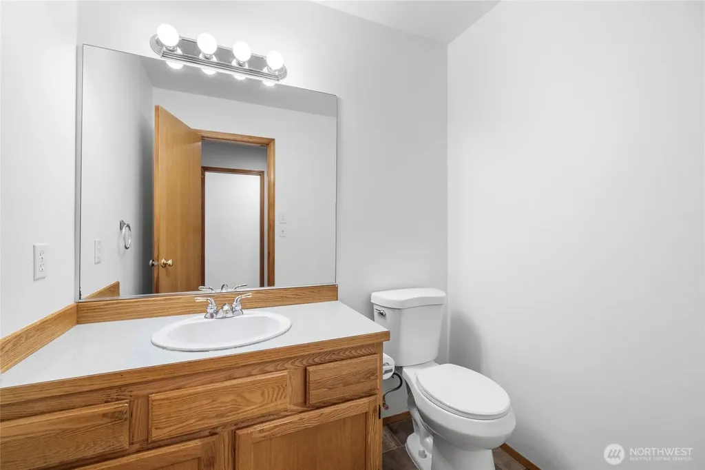2609 C Avenue Anacortes WA 98221