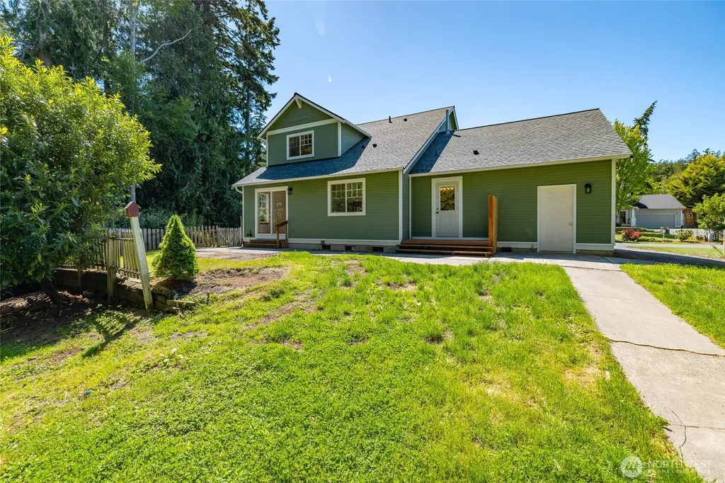 2609 C Avenue Anacortes WA 98221