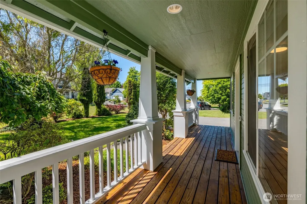 2609 C Avenue Anacortes WA 98221