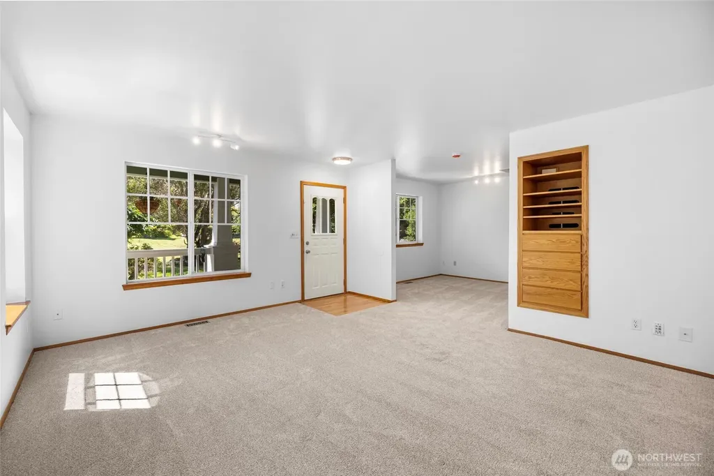 2609 C Avenue Anacortes WA 98221