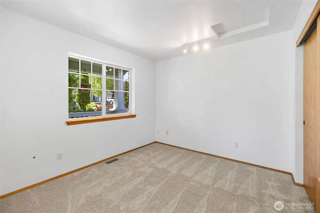 2609 C Avenue Anacortes WA 98221