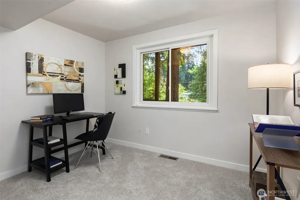 14043 177th Avenue SE Renton WA 98059
