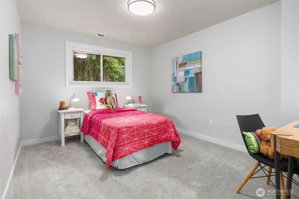 14043 177th Avenue SE Renton WA 98059