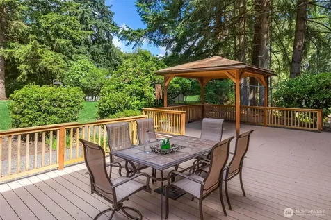 14043 177th Avenue SE Renton WA 98059