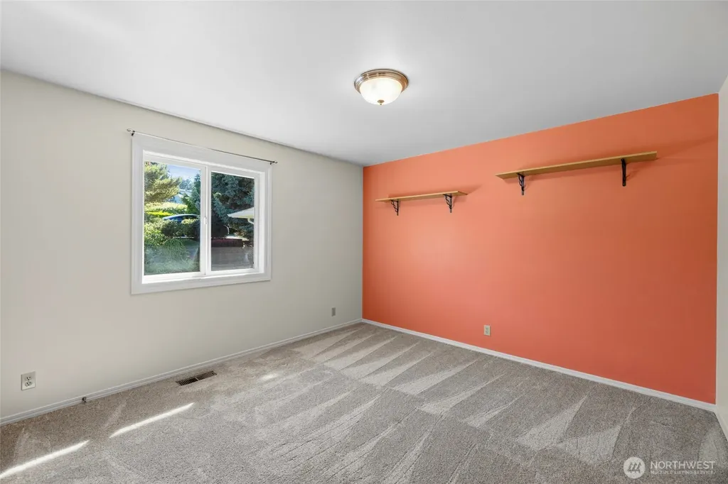 639 E Beacon View Drive Oak Harbor WA 98277