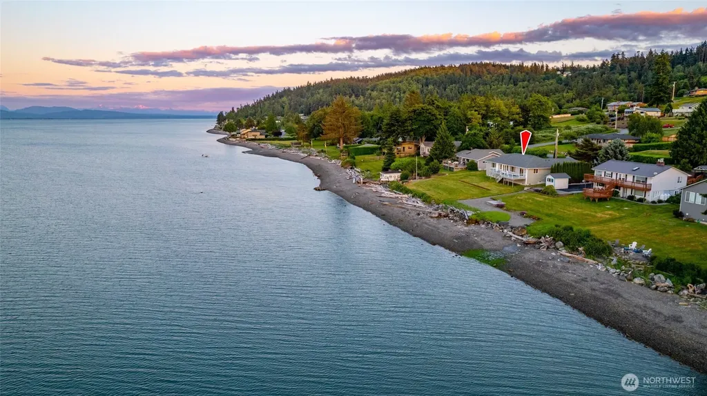 639 E Beacon View Drive Oak Harbor WA 98277