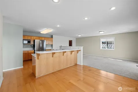 639 E Beacon View Drive Oak Harbor WA 98277