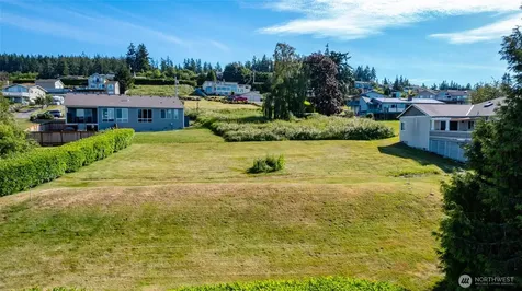 639 E Beacon View Drive Oak Harbor WA 98277