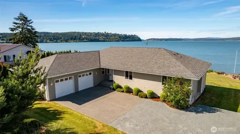 639 E Beacon View Drive Oak Harbor WA 98277