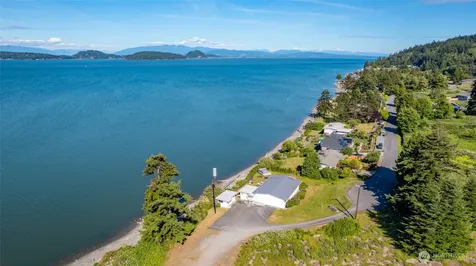 639 E Beacon View Drive Oak Harbor WA 98277