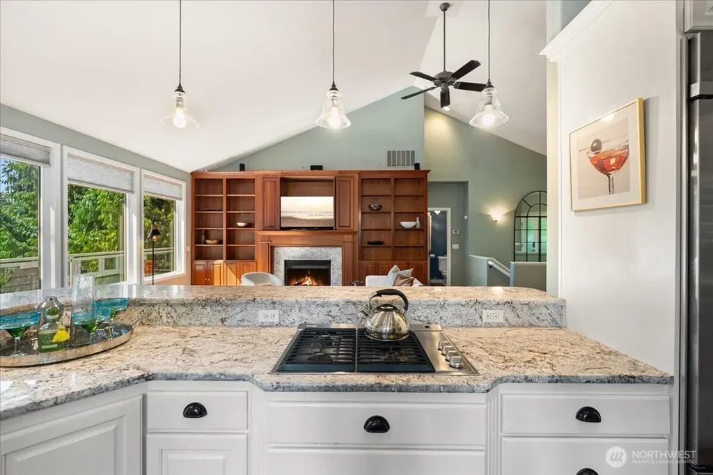 3324 Deer Island Drive E Lake Tapps WA 98003