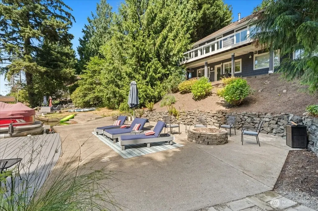 3324 Deer Island Drive E Lake Tapps WA 98003