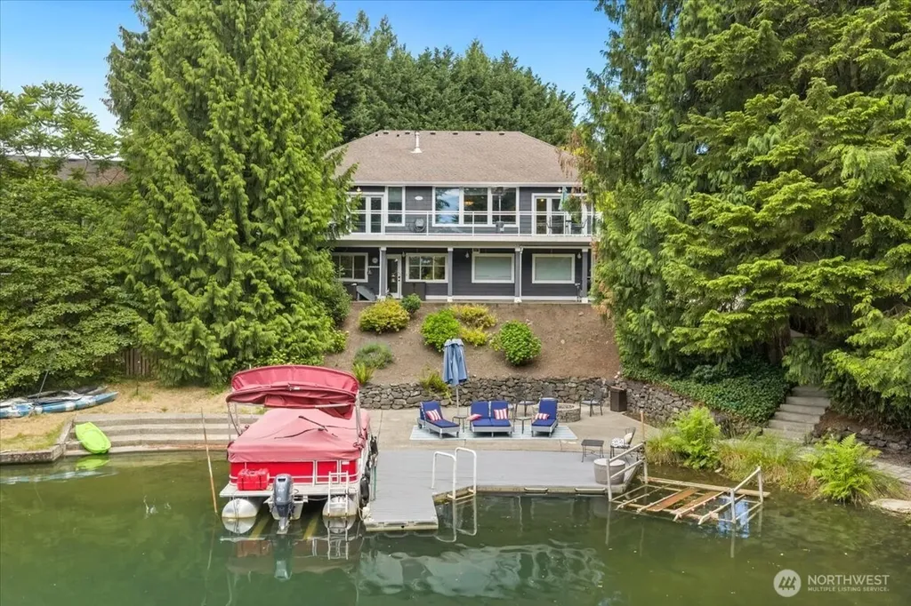 3324 Deer Island Drive E Lake Tapps WA 98003